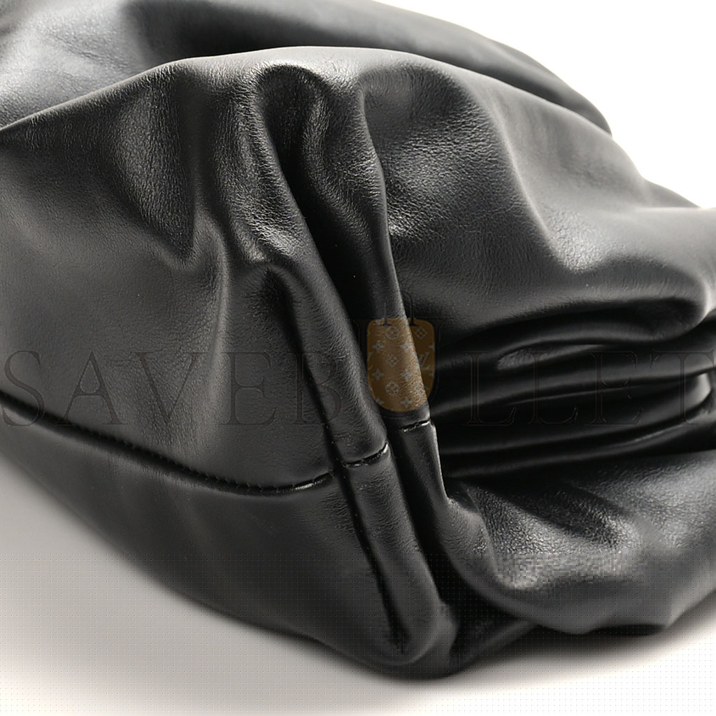 bo*te*ga Ve*ne*ta smooth butter calf the pouch oversized clutch black (38*18*8cm)